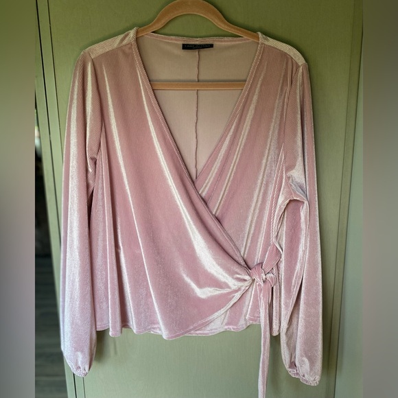Lane Bryant Metallic Pink Velour Long Sleeved Wrap Front Top Size 18 20 - Picture 3 of 10